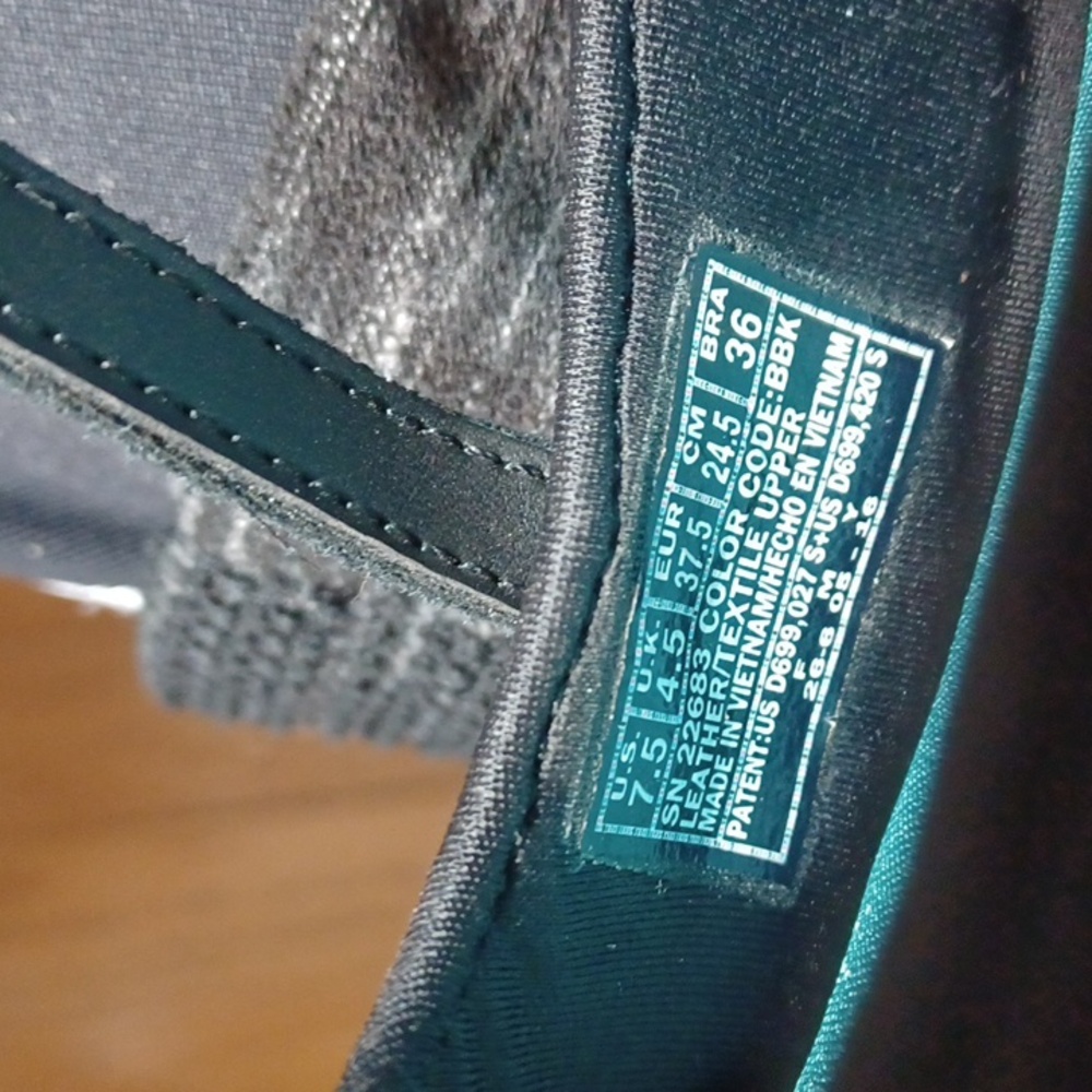 Skechers Women's Slip-On Mary Jane Sneakers - Black & Teal 7.5 M - Picture 8 of 9
